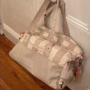 Lulu gym bag with yoga mat space